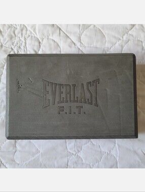 3/$15 🌸 Everlast Yoga Brick